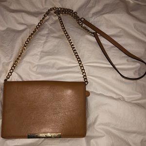 MICHAEL KORS CROSS BODY